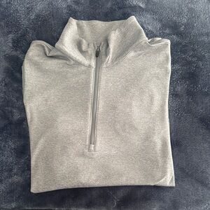 Vuori Women's 1/4 Zip blue size XS